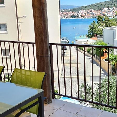 Apartman Varga Трогир Екстериор снимка