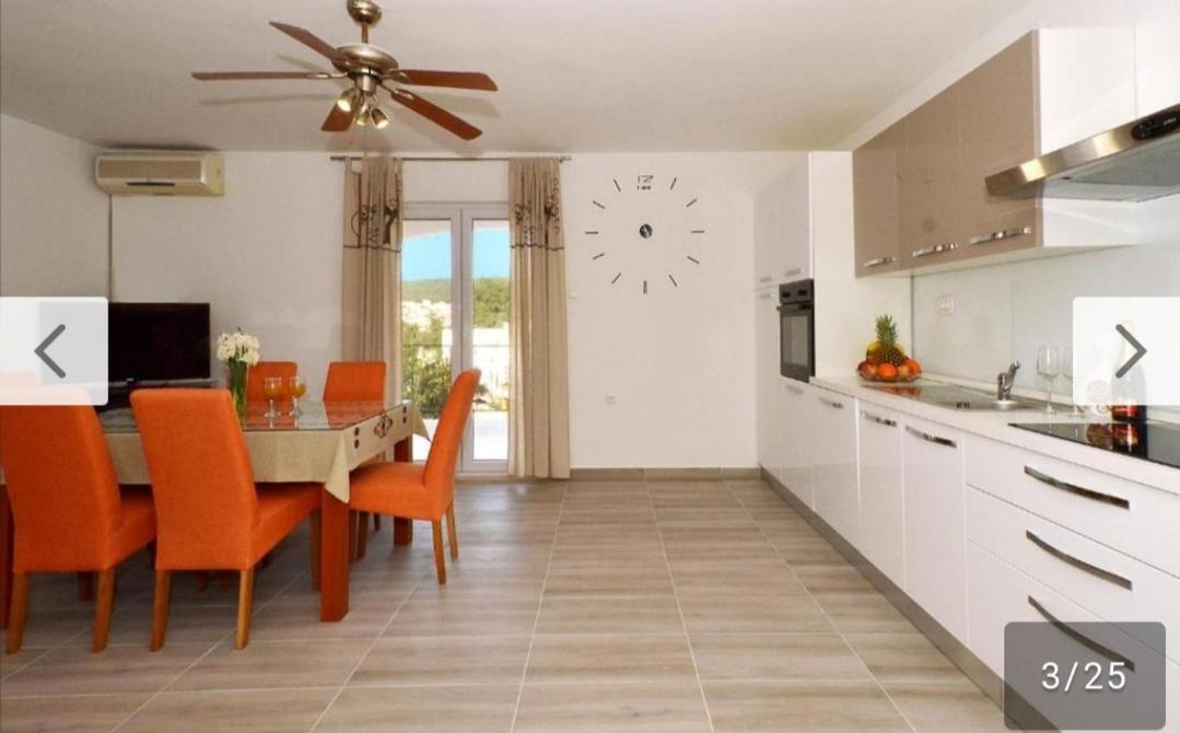 Apartman Varga Трогир Екстериор снимка