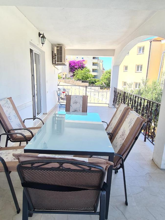 Apartman Varga Трогир Стая снимка