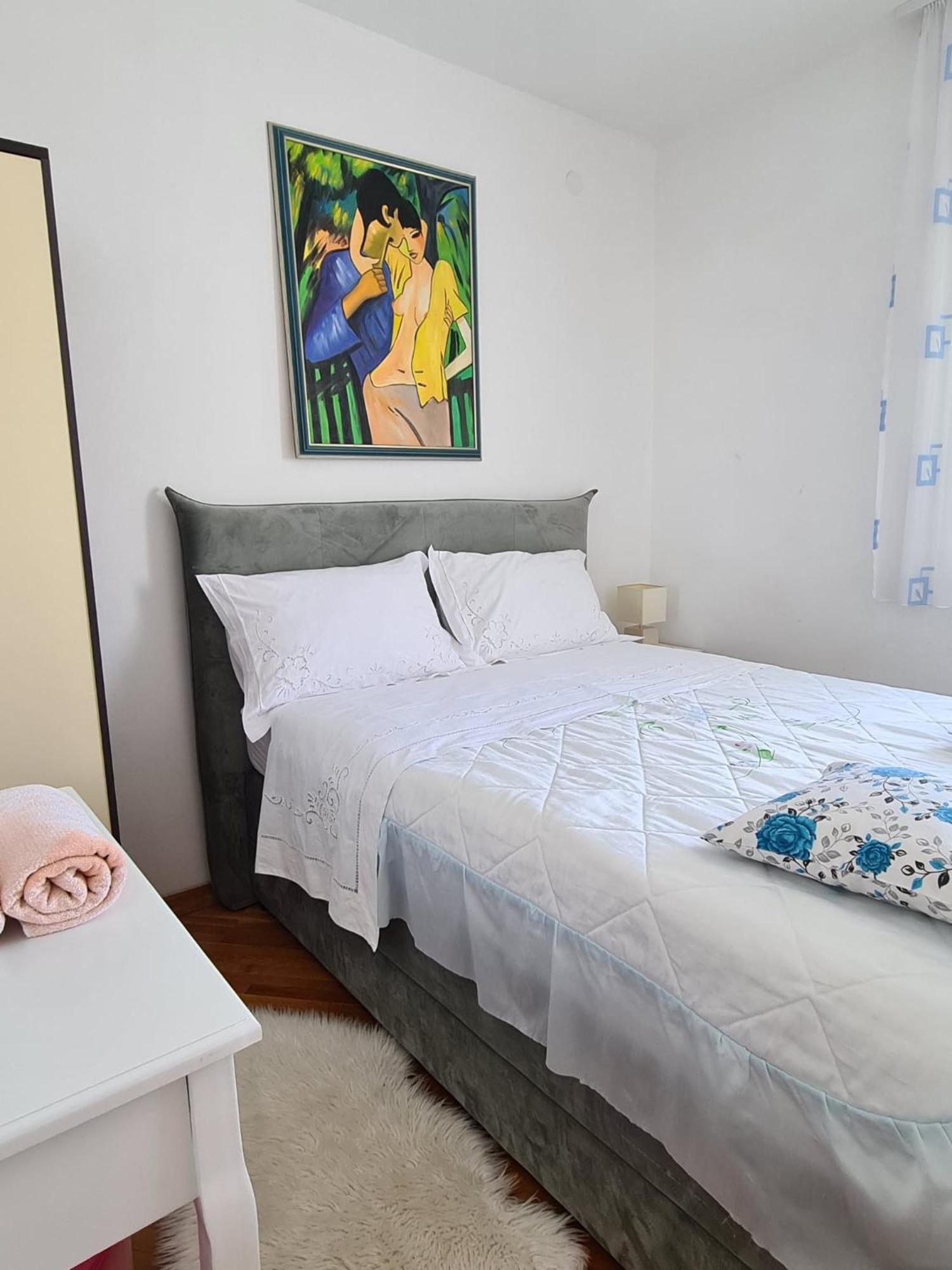 Apartman Varga Трогир Стая снимка